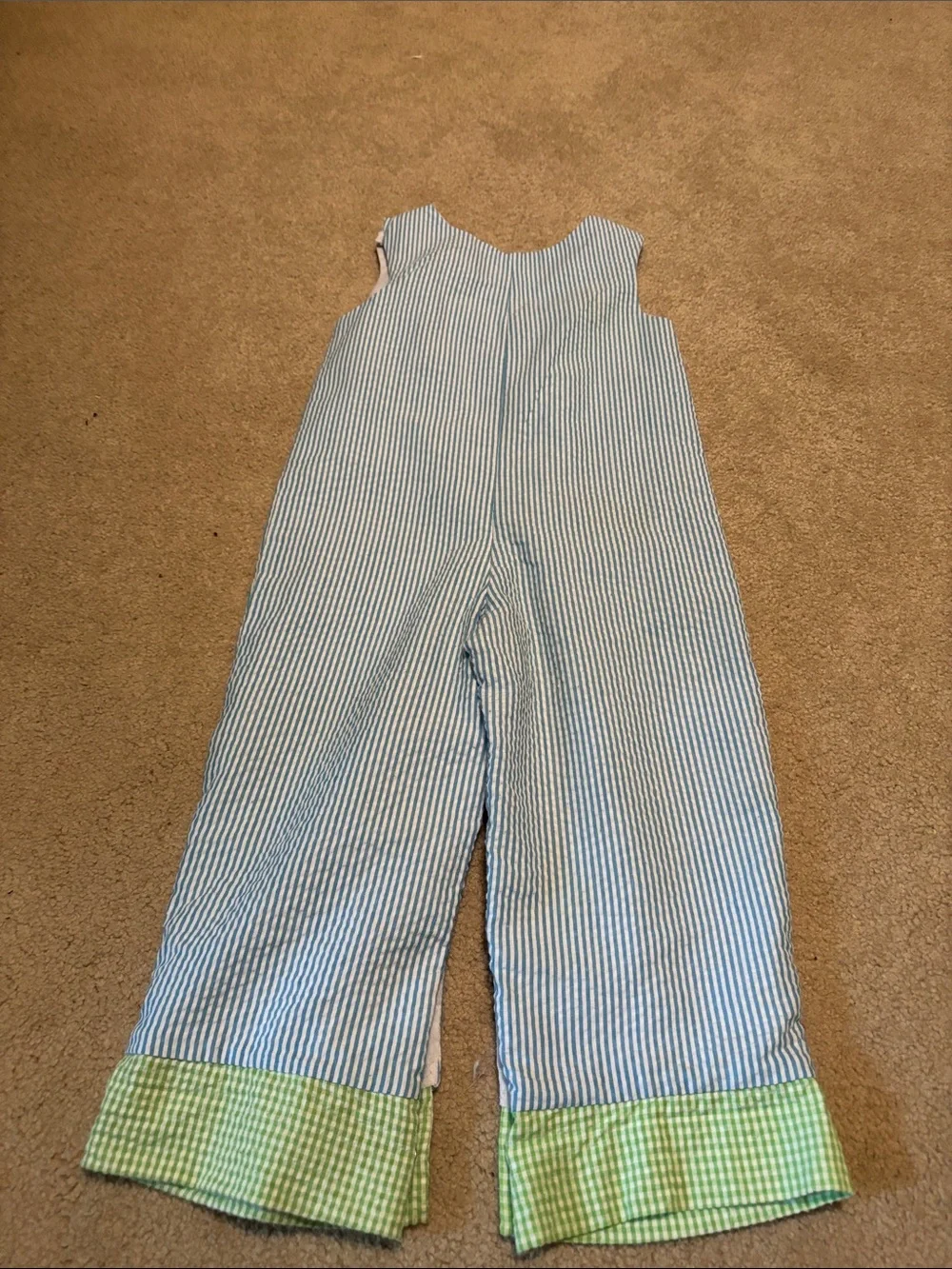 Mud Pie never worn